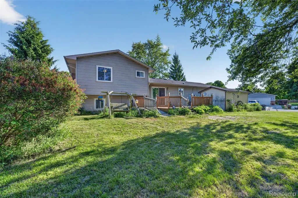 2471 Valley Church Drive Thetford Township MI 48420