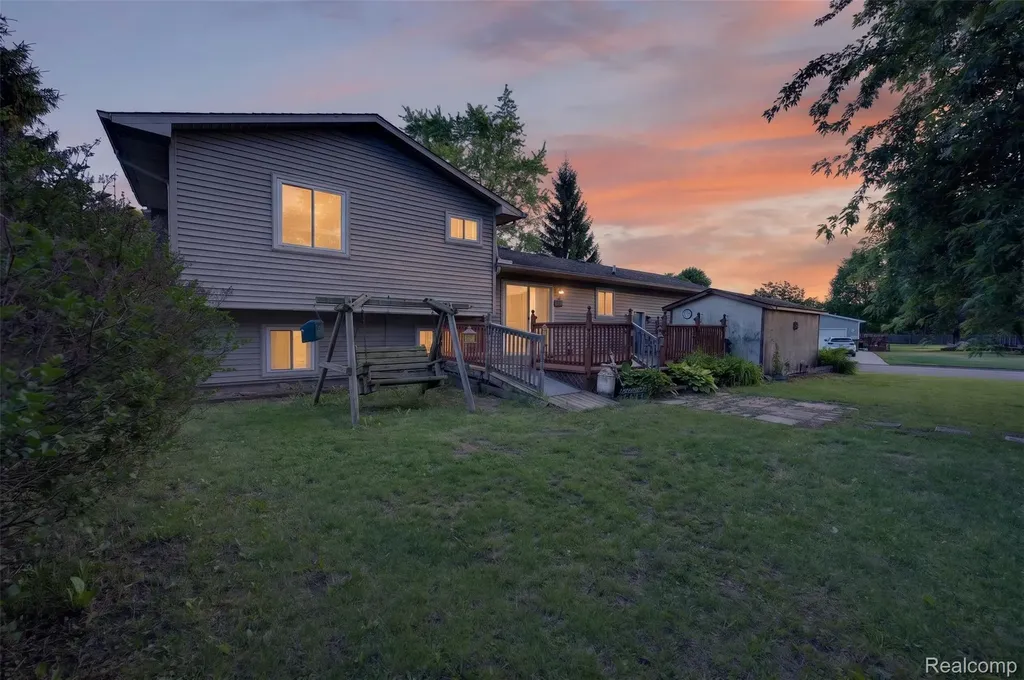 2471 Valley Church Drive Thetford Township MI 48420