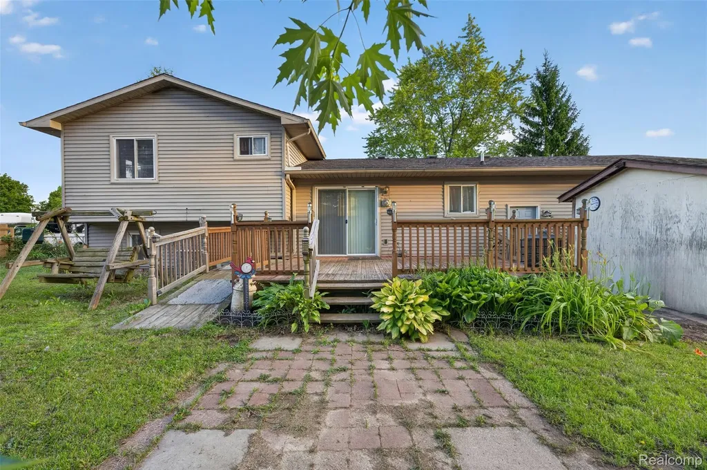 2471 Valley Church Drive Thetford Township MI 48420