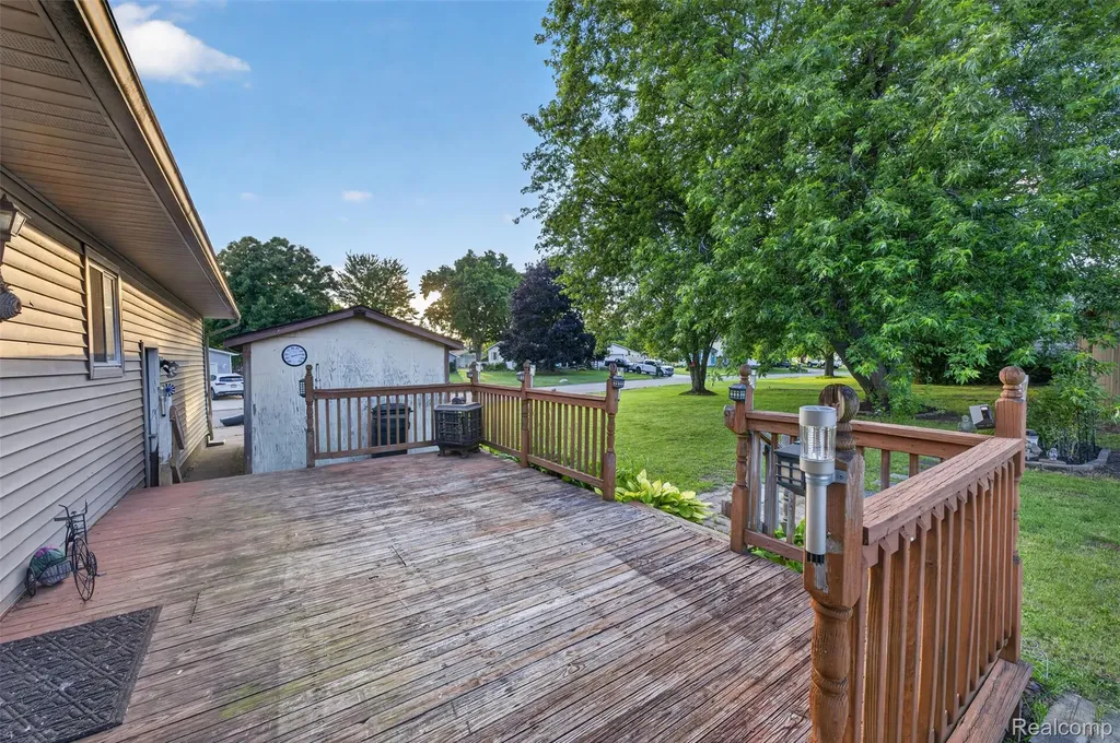 2471 Valley Church Drive Thetford Township MI 48420