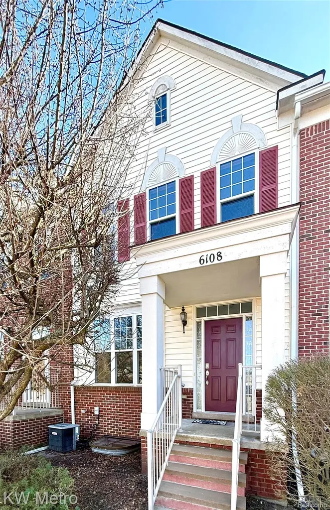 6108 Heron Hills Drive Wolverine Lake Village MI 48390
