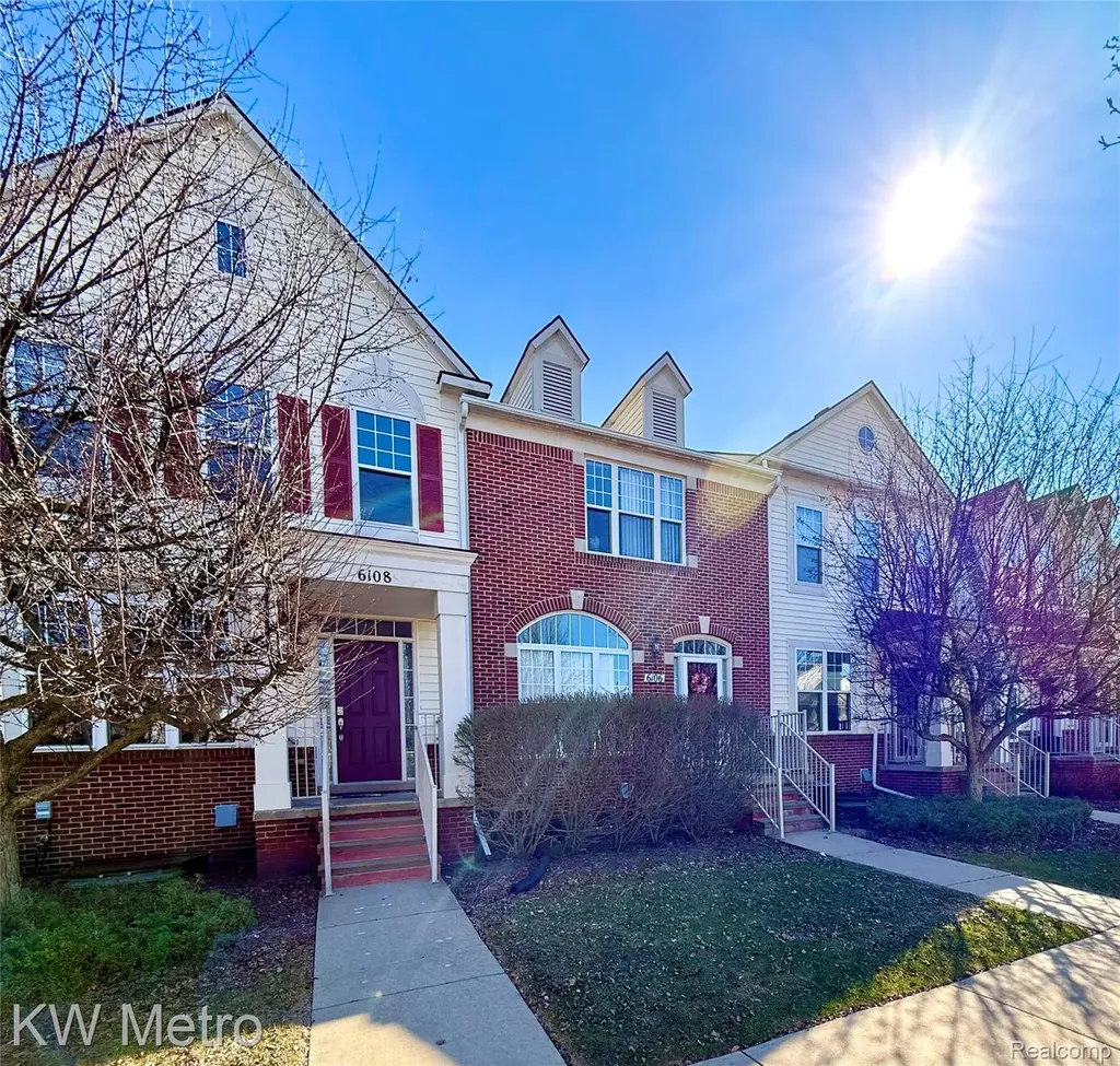 6108 Heron Hills Drive Wolverine Lake Village MI 48390
