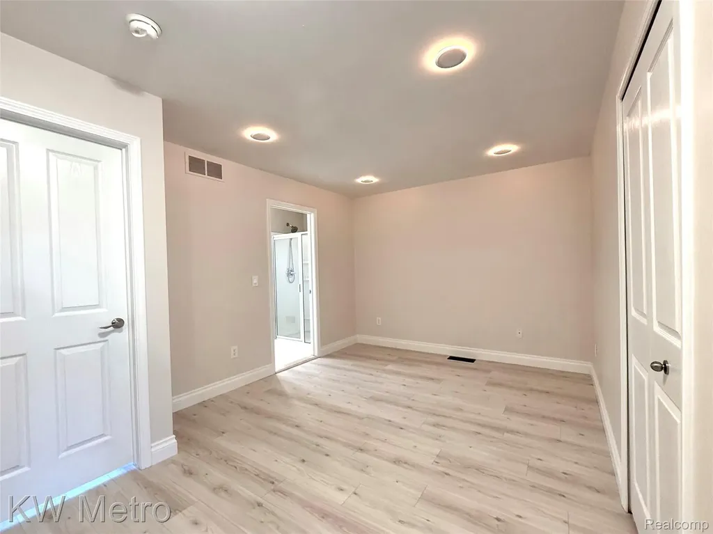 6108 Heron Hills Drive Wolverine Lake Village MI 48390