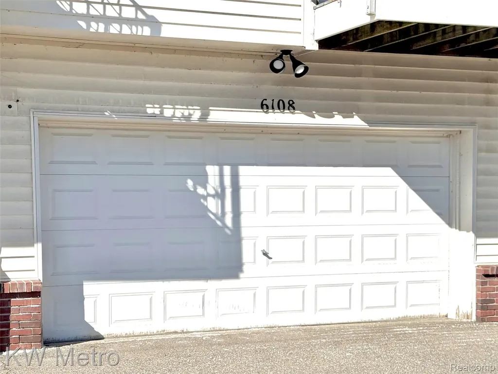 6108 Heron Hills Drive Wolverine Lake Village MI 48390