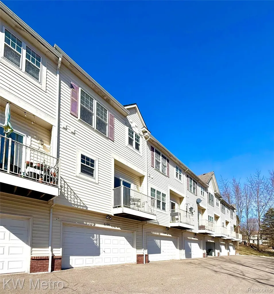 6108 Heron Hills Drive Wolverine Lake Village MI 48390