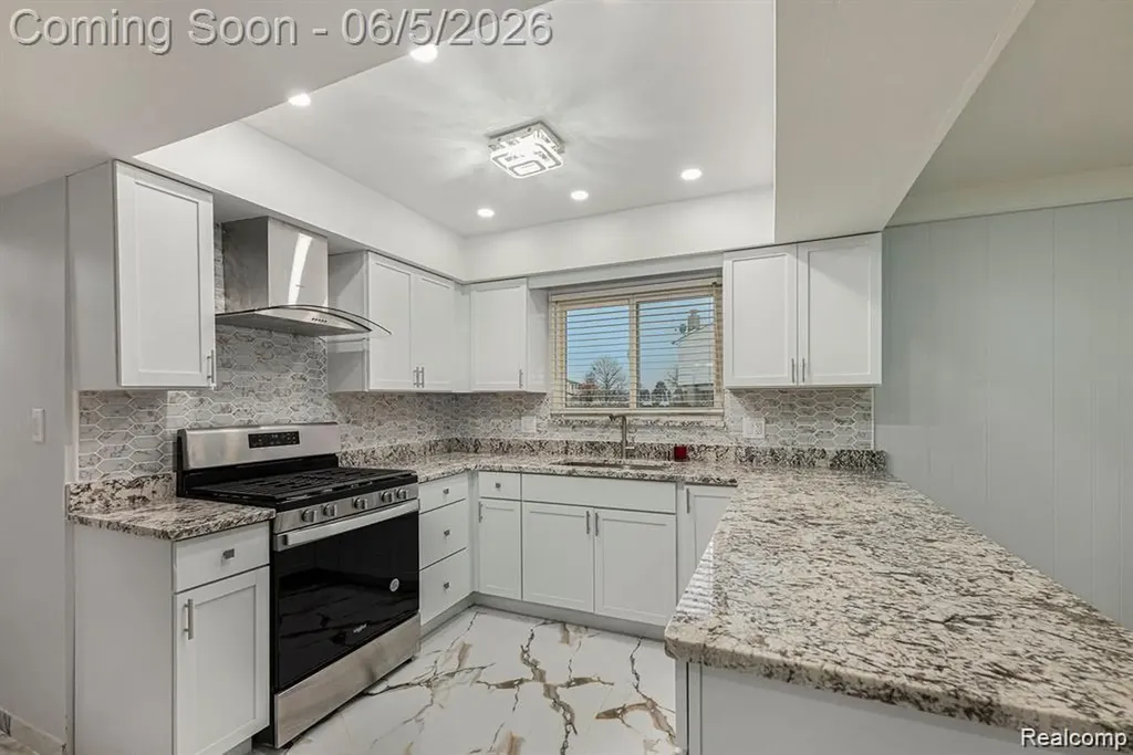 3461 Lancaster Drive Sterling Heights City MI 48310