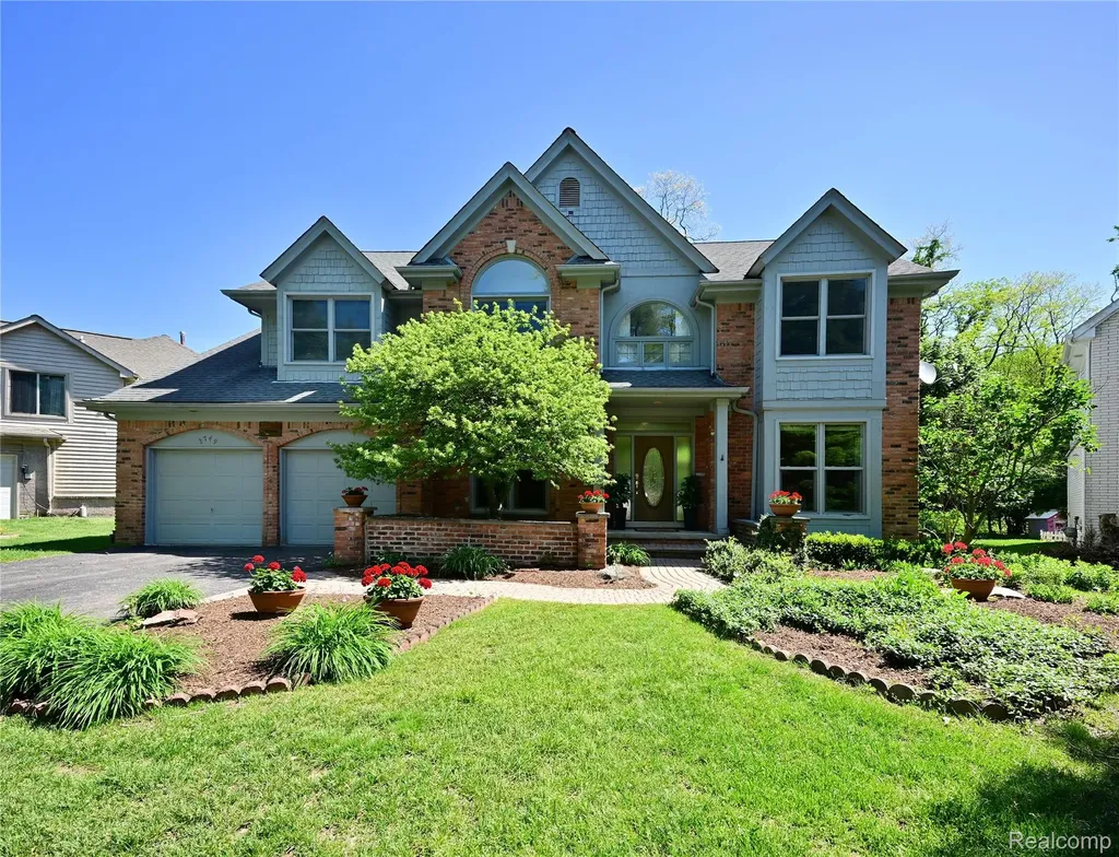 2749 Nicole Court West Bloomfield Charter Township MI 48324