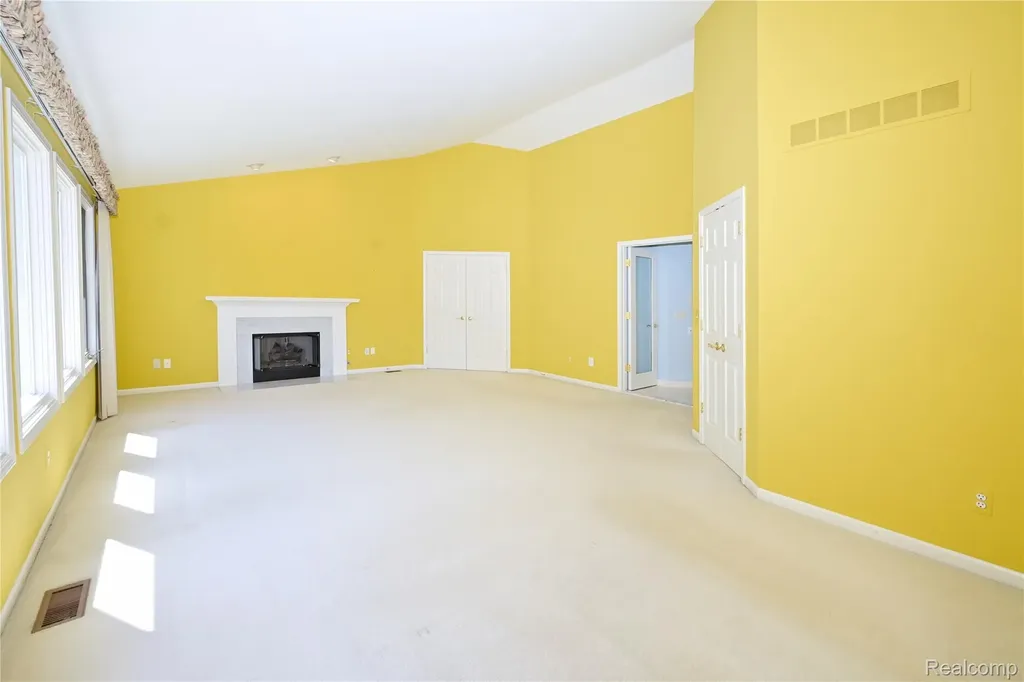 2749 Nicole Court West Bloomfield Charter Township MI 48324