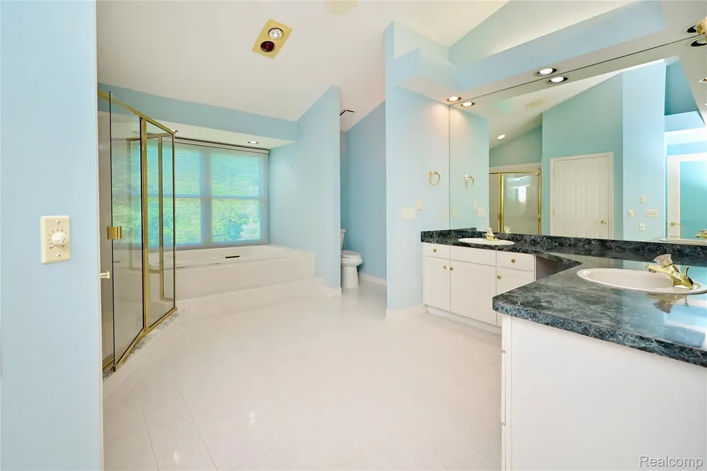 2749 Nicole Court West Bloomfield Charter Township MI 48324