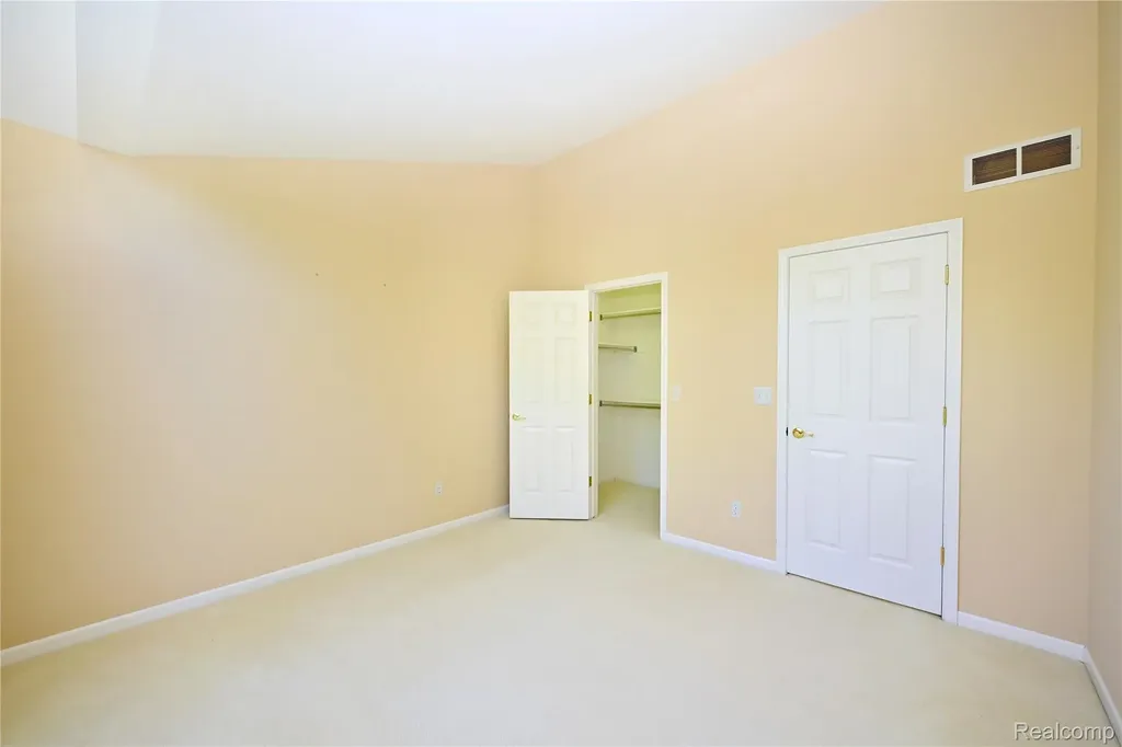 2749 Nicole Court West Bloomfield Charter Township MI 48324
