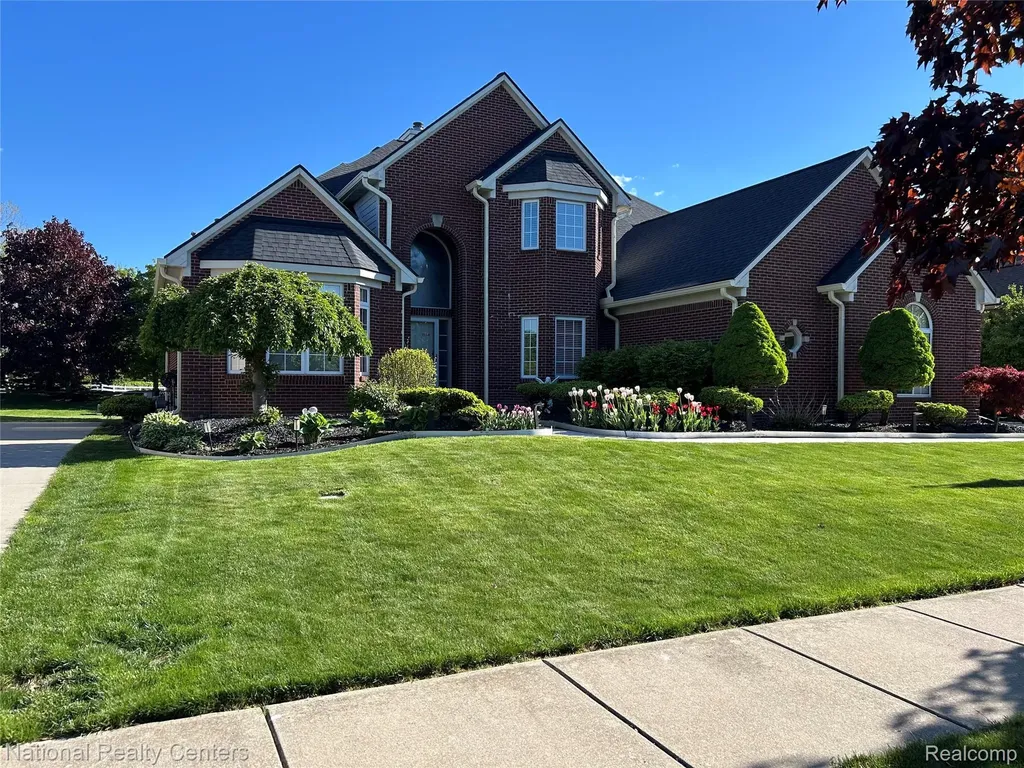 47075 Hidden River Circle S Canton Charter Township MI 48188