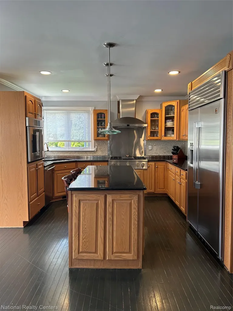 47075 Hidden River Circle S Canton Charter Township MI 48188