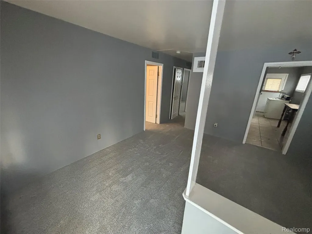 8577 Mark Twain Street Detroit City MI 48228