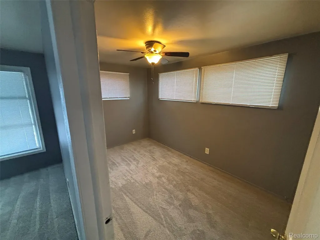 8577 Mark Twain Street Detroit City MI 48228