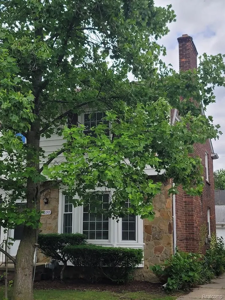 20190 Stratford Road Detroit City MI 48221