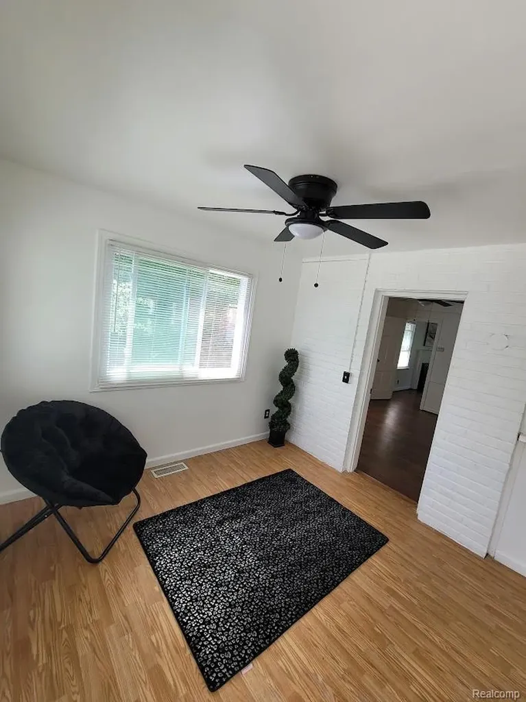 20190 Stratford Road Detroit City MI 48221