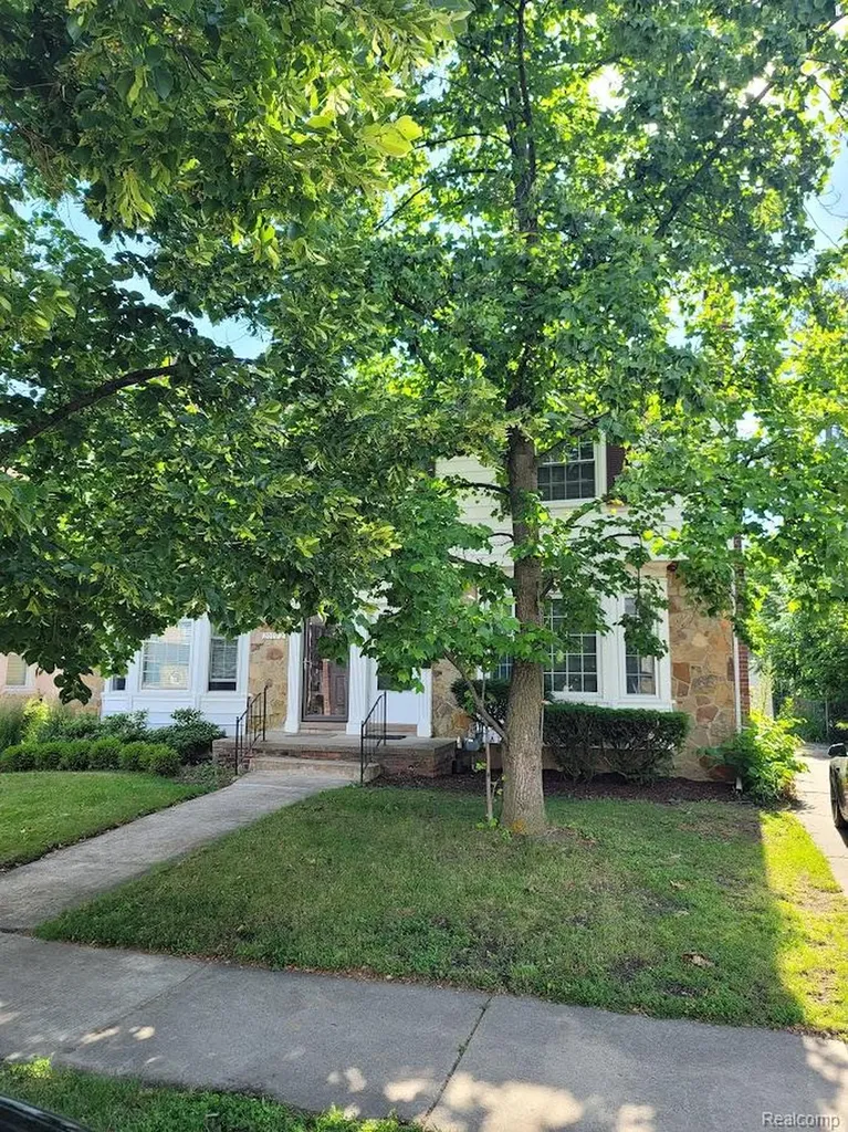 20190 Stratford Road Detroit City MI 48221