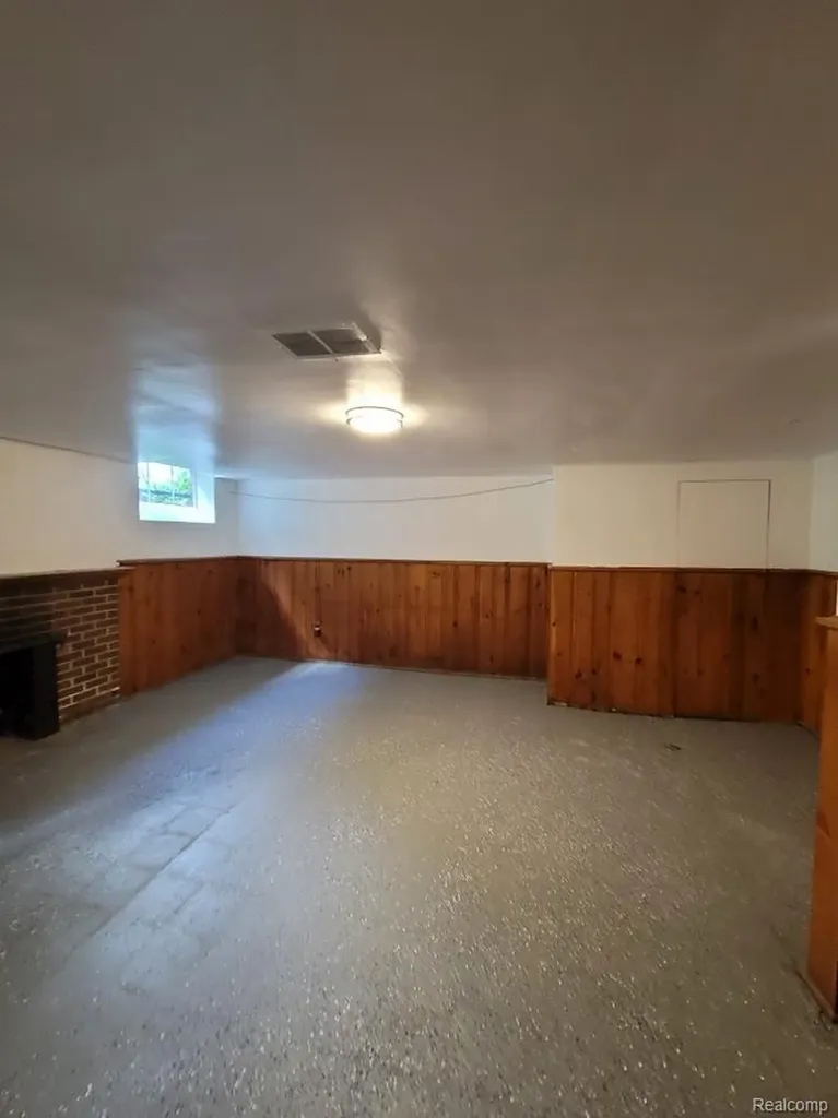 20190 Stratford Road Detroit City MI 48221