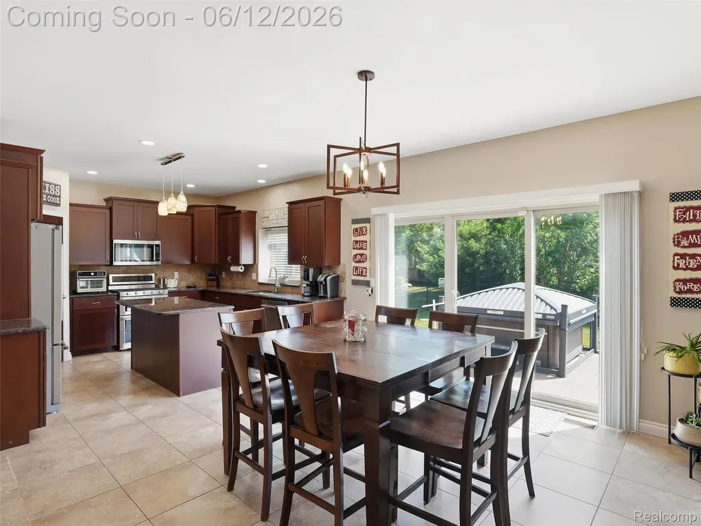 50606 Bredenbury Drive Macomb Township MI 48044