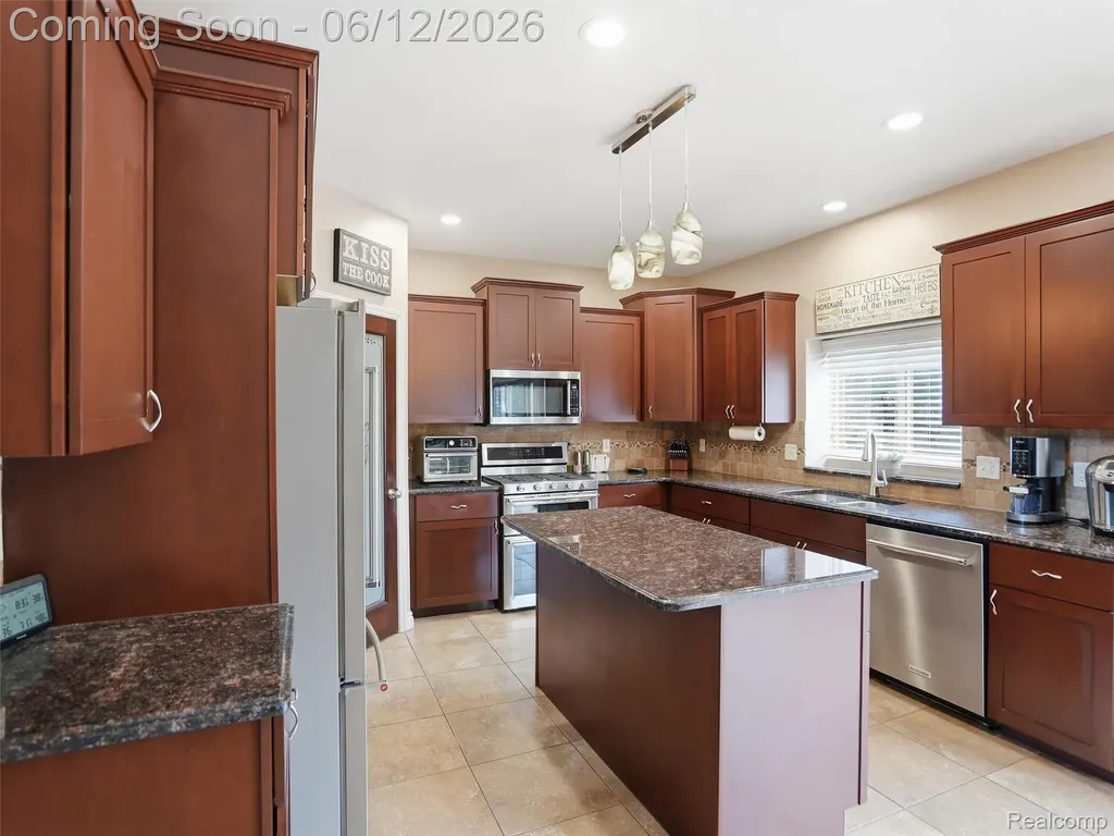 50606 Bredenbury Drive Macomb Township MI 48044