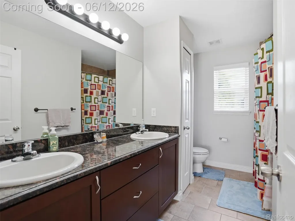 50606 Bredenbury Drive Macomb Township MI 48044