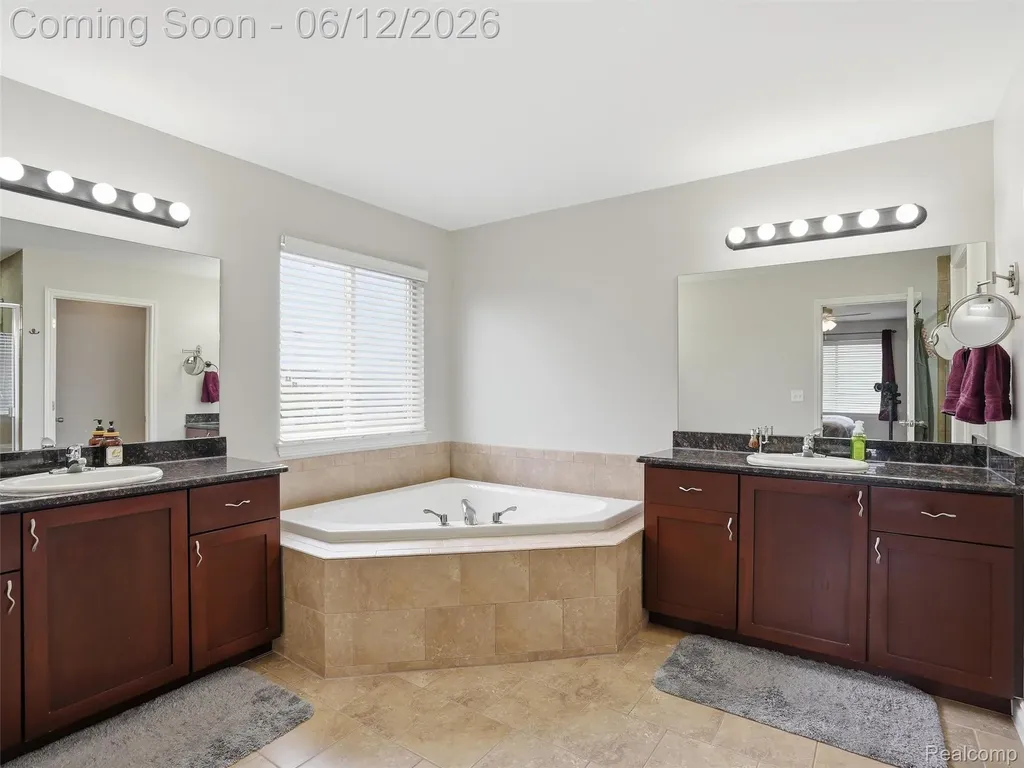 50606 Bredenbury Drive Macomb Township MI 48044