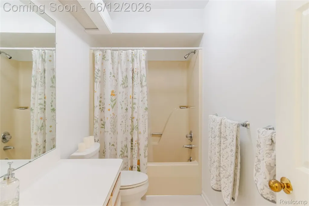 234 Lyn Anne Court Ann Arbor City MI 48103