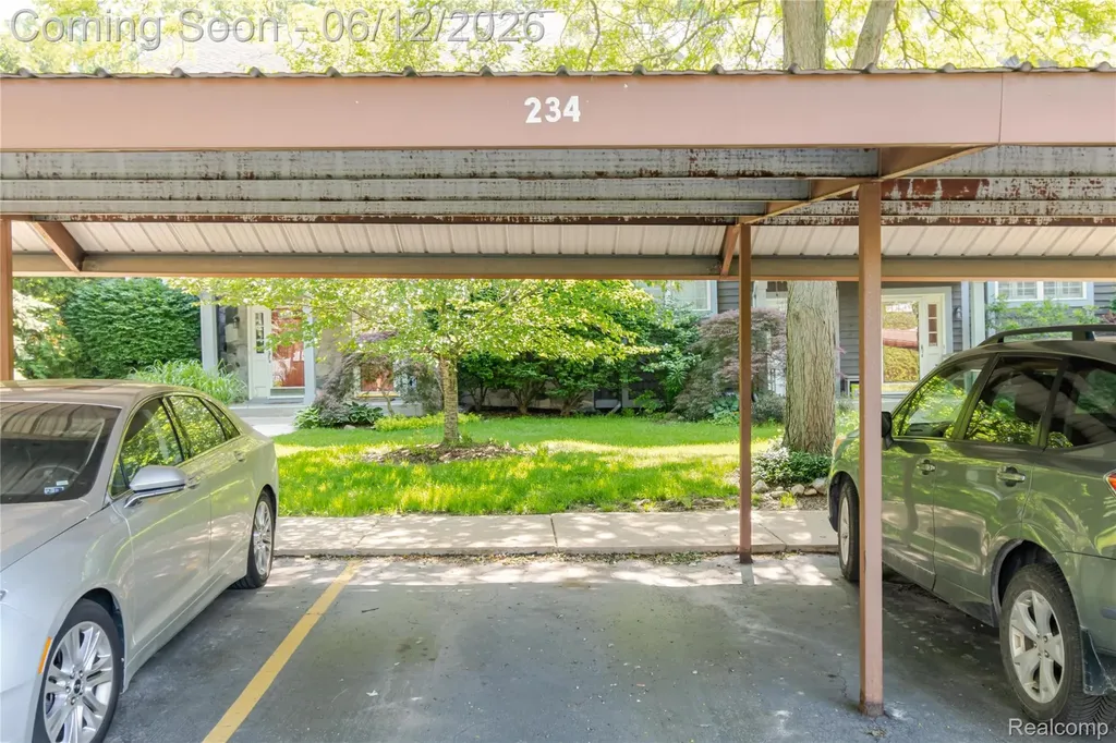 234 Lyn Anne Court Ann Arbor City MI 48103
