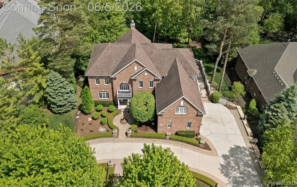 61496 Beacon Hill Drive Washington Township MI 48094