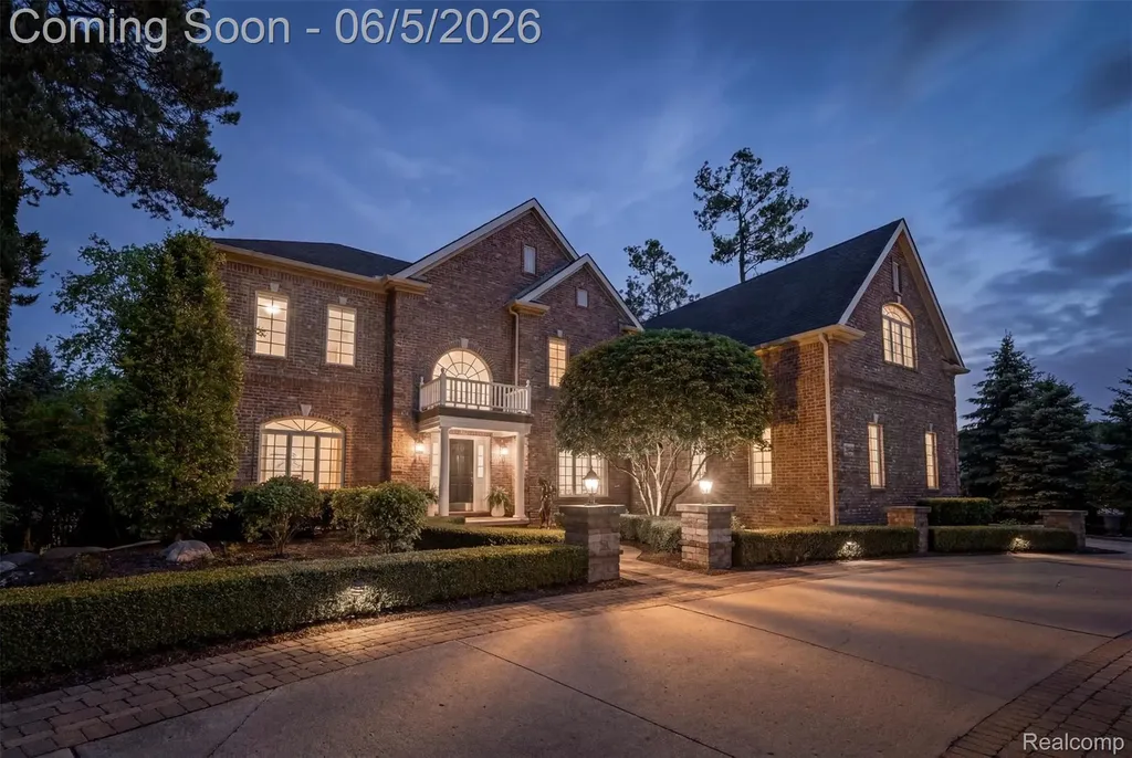 61496 Beacon Hill Drive Washington Township MI 48094