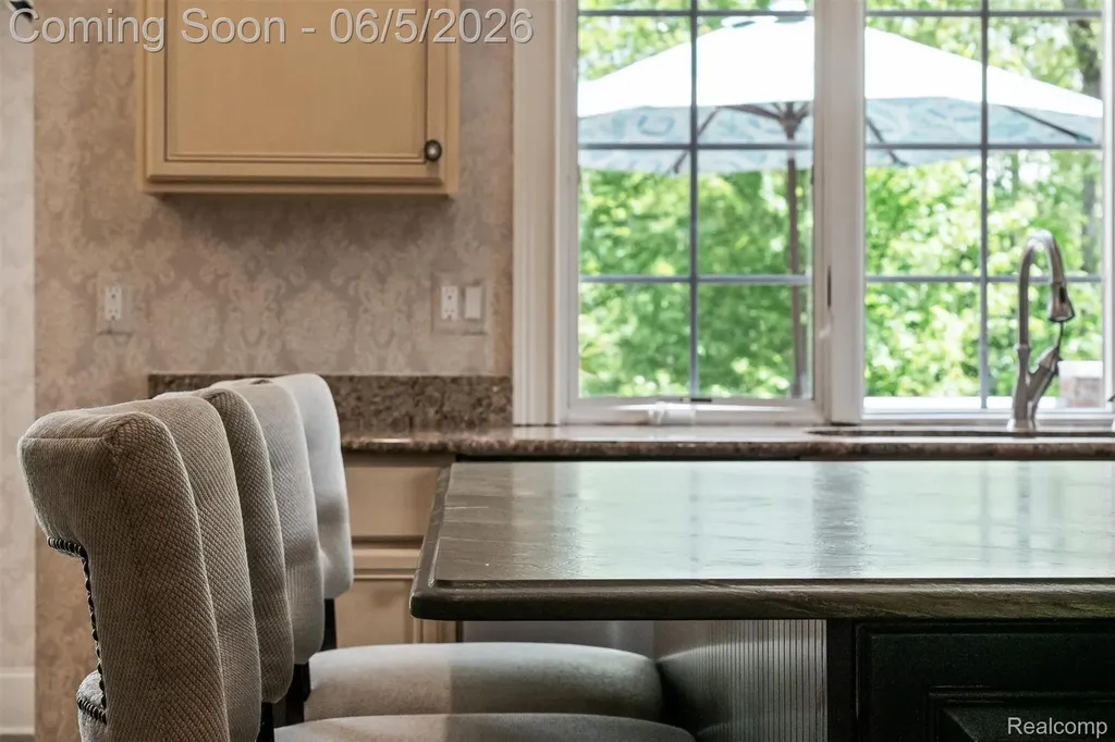 61496 Beacon Hill Drive Washington Township MI 48094