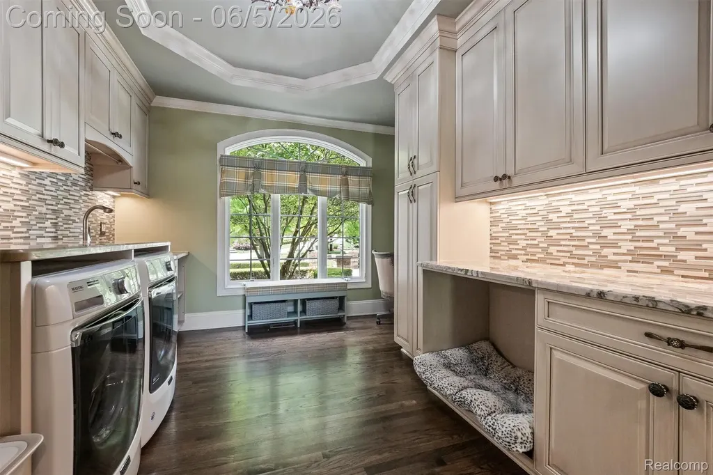 61496 Beacon Hill Drive Washington Township MI 48094