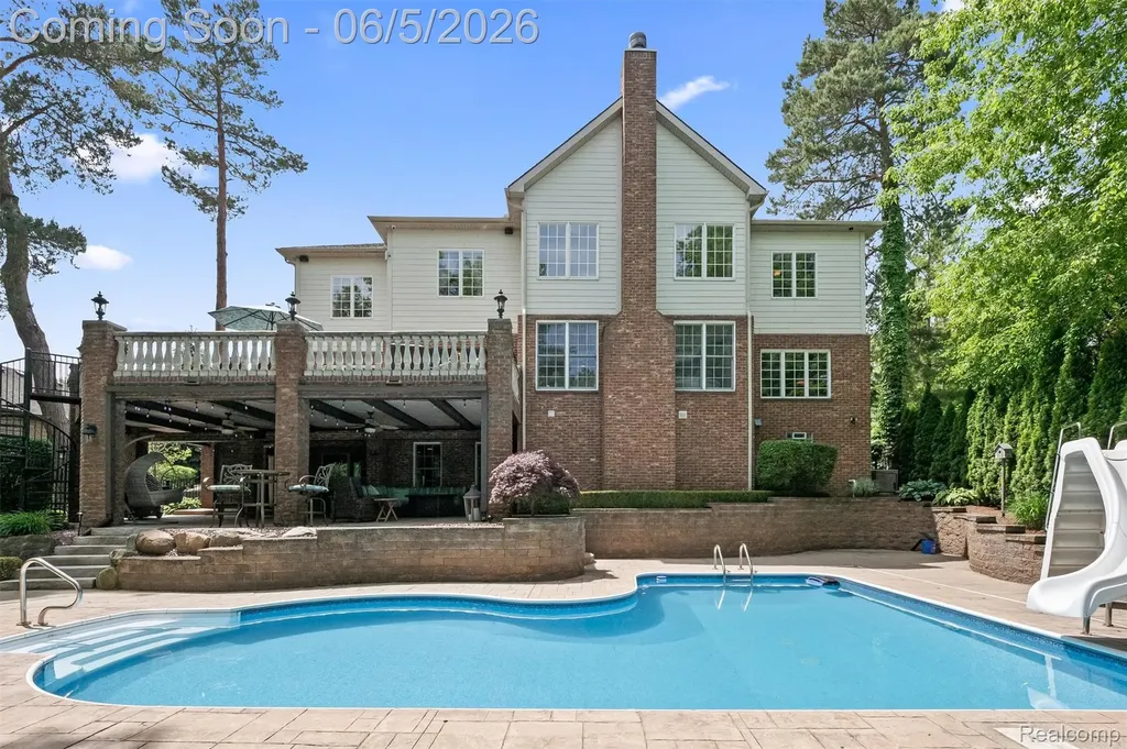 61496 Beacon Hill Drive Washington Township MI 48094