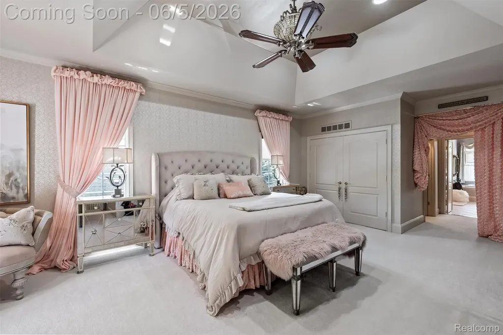 61496 Beacon Hill Drive Washington Township MI 48094
