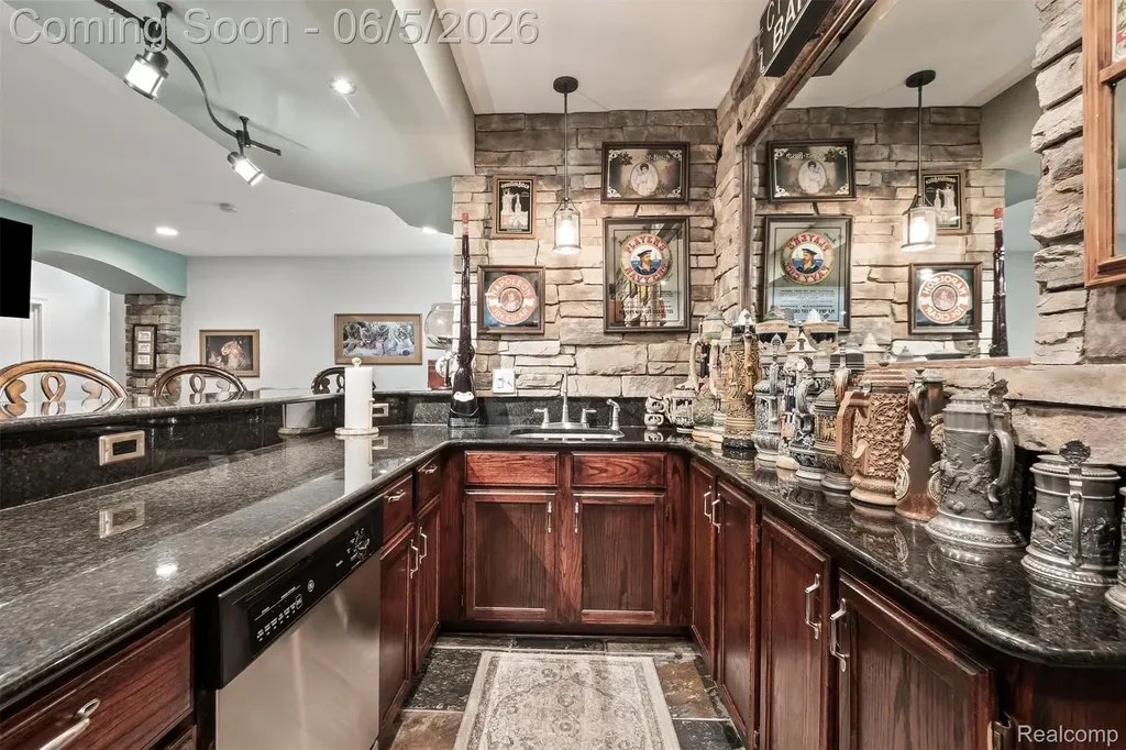 61496 Beacon Hill Drive Washington Township MI 48094
