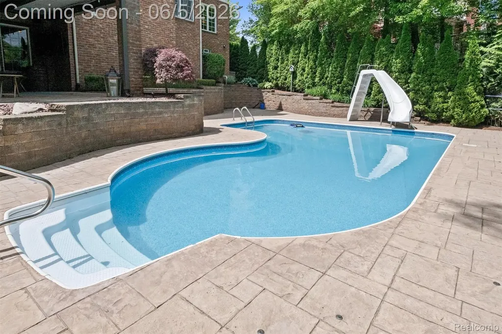 61496 Beacon Hill Drive Washington Township MI 48094