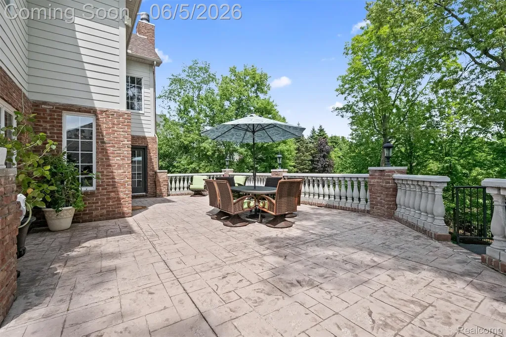 61496 Beacon Hill Drive Washington Township MI 48094