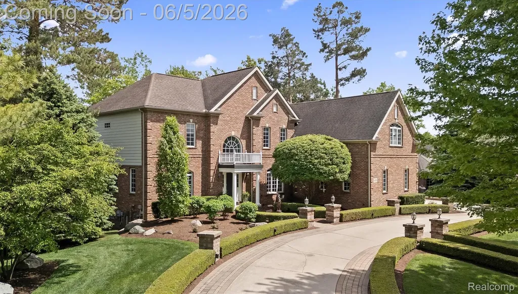 61496 Beacon Hill Drive Washington Township MI 48094