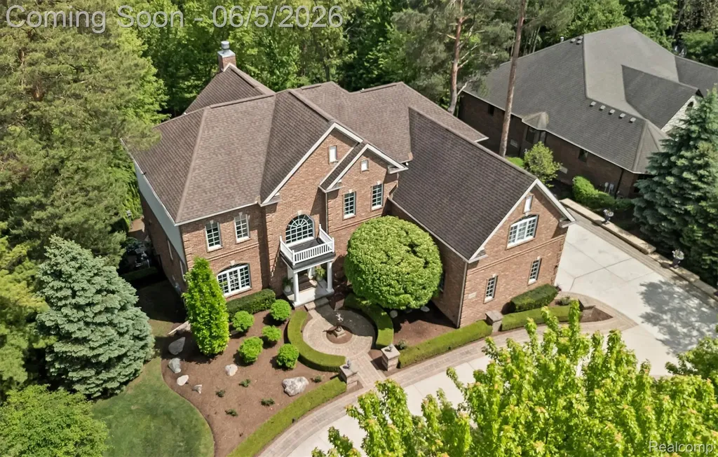 61496 Beacon Hill Drive Washington Township MI 48094