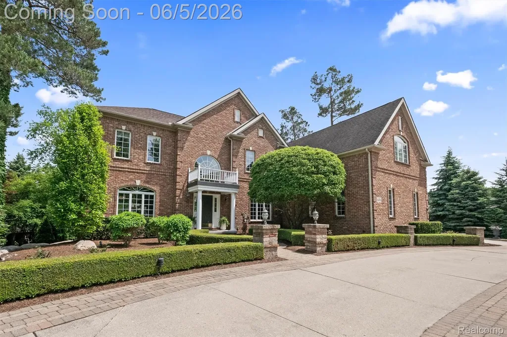 61496 Beacon Hill Drive Washington Township MI 48094