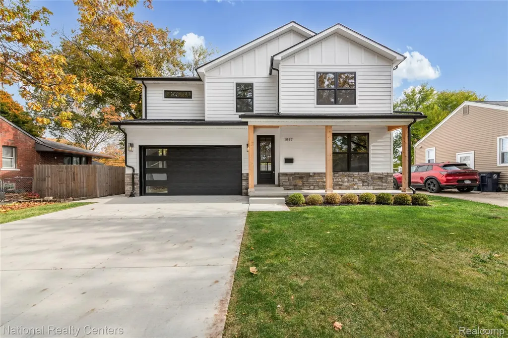 1517 Mclean Avenue Royal Oak City MI 48067