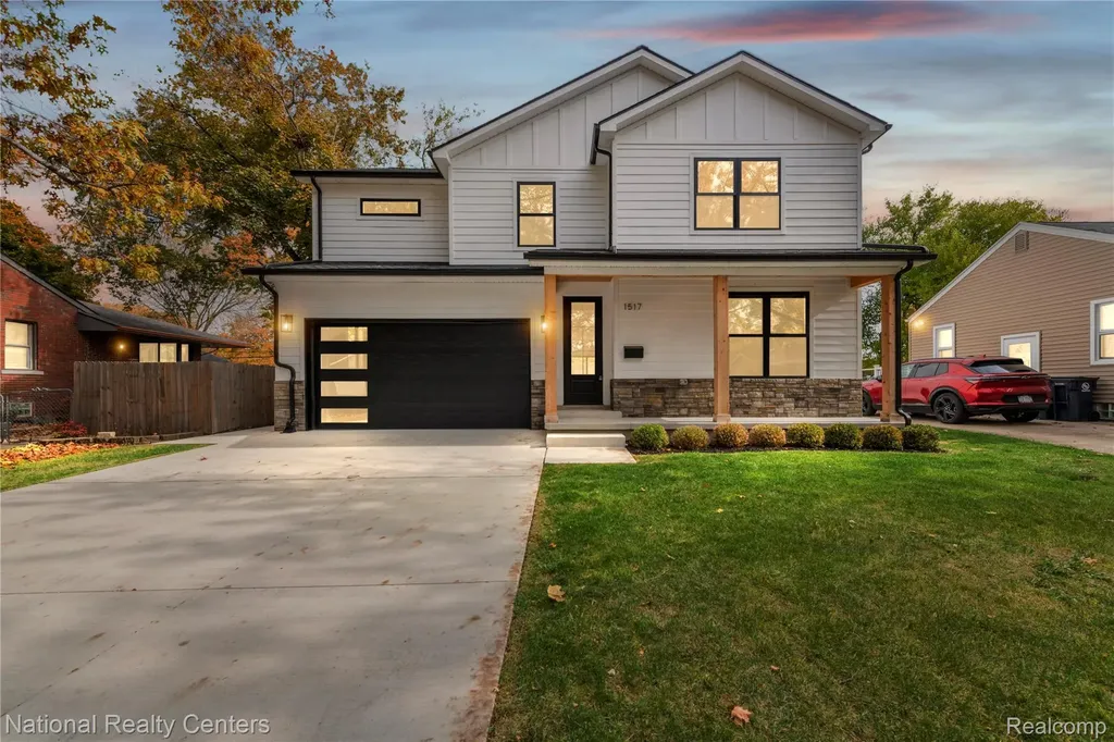 1517 Mclean Avenue Royal Oak City MI 48067