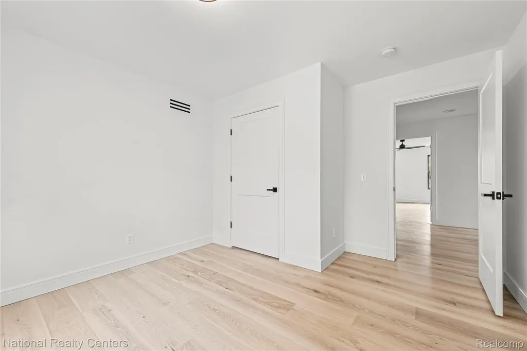 1517 Mclean Avenue Royal Oak City MI 48067