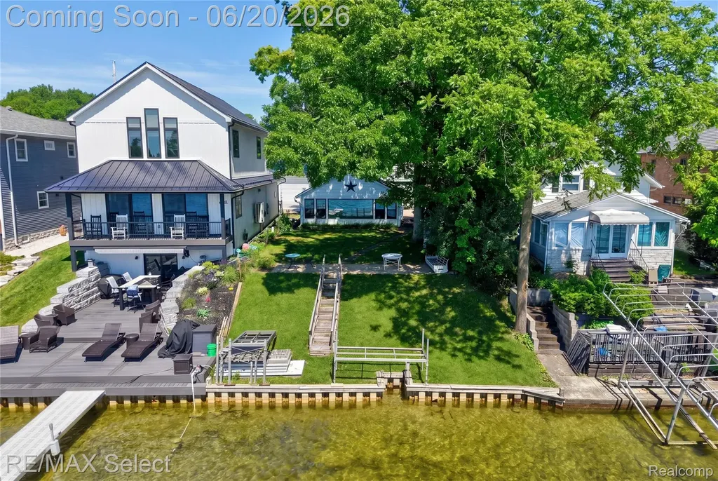 13022 Cussewago Drive Fenton Charter Township MI 48430
