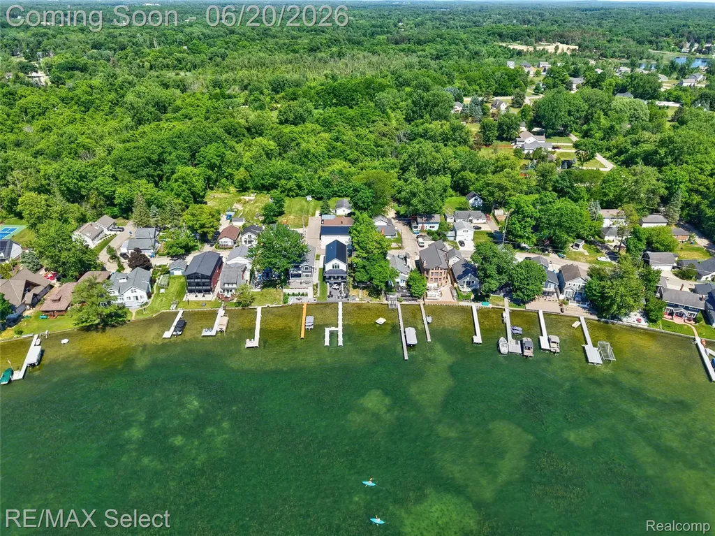 13022 Cussewago Drive Fenton Charter Township MI 48430