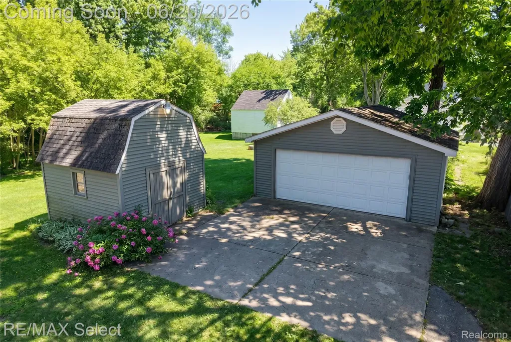 13022 Cussewago Drive Fenton Charter Township MI 48430