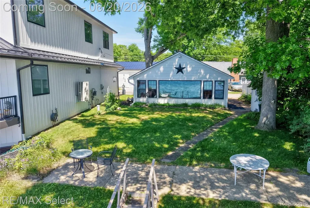 13022 Cussewago Drive Fenton Charter Township MI 48430