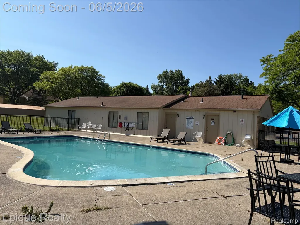 27840 Berrywood Lane Farmington Hills City MI 48334
