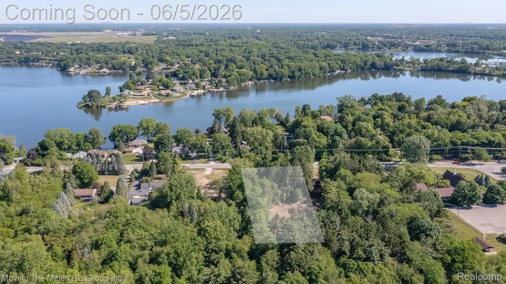 47593 W Huron River Drive Van Buren Charter Township MI 48111