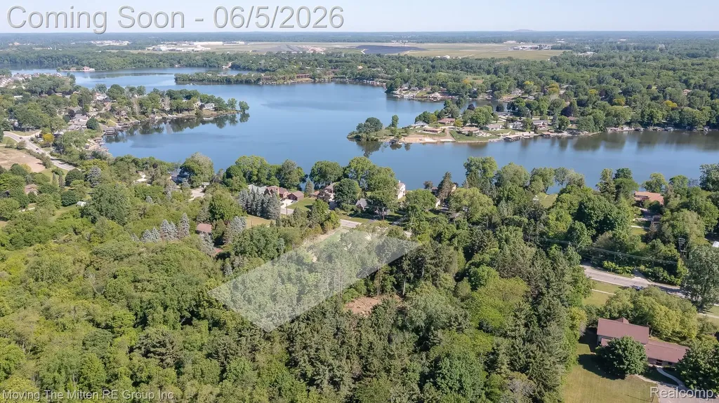 47657 W Huron River Drive Van Buren Charter Township MI 48111